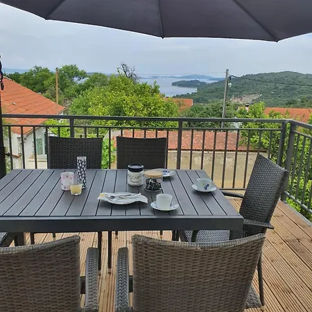 Apartment Zaglav *